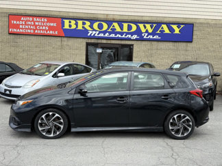 Used 2017 Toyota Corolla iM image 1