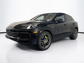 Certified 2023 Porsche Cayenne E-Hybrid image 1