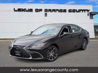 New 2025 Lexus ES 300h w/ Premium Package image 1