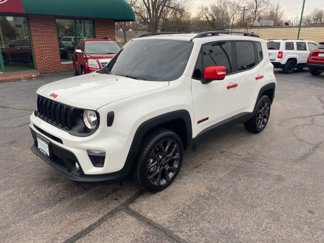 Used 2023 Jeep Renegade Latitude image 1