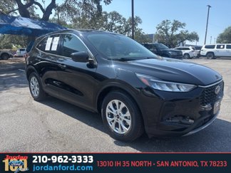 Certified 2023 Ford Escape Active w/ Tech Pack #2 image 1