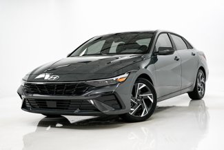 Used 2025 Hyundai Elantra SEL video 1