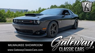Used 2016 Dodge Challenger R/T Scat Pack w/ Leather Interior Group image 1