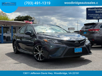 Used 2019 Toyota Camry SE image 1