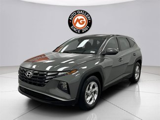 Used 2024 Hyundai Tucson SE image 1