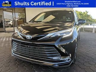 Used 2025 Toyota Sienna Platinum image 1