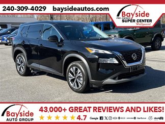 Used 2021 Nissan Rogue SV image 1