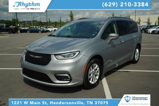 Used 2021 Chrysler Pacifica Touring-L image 1