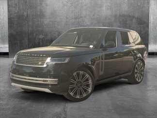 Used 2025 Land Rover Range Rover SE image 1
