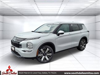 New 2025 Mitsubishi Outlander SE image 1