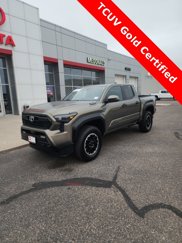 Used 2025 Toyota Tacoma TRD Off-Road image 1