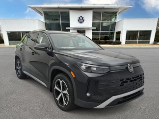 New 2025 Volkswagen Tiguan SE image 1