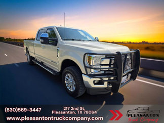 Used 2018 Ford F250 Lariat w/ Chrome Package image 1