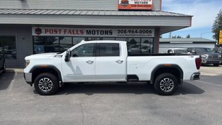 Used 2022 GMC Sierra 3500 SLT image 1