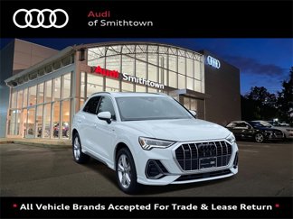 Certified 2024 Audi Q3 2.0T Premium Plus image 1