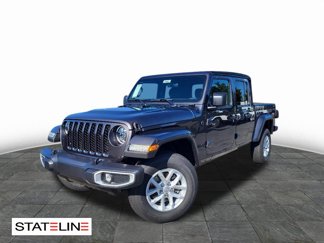 Used 2023 Jeep Gladiator Sport image 1