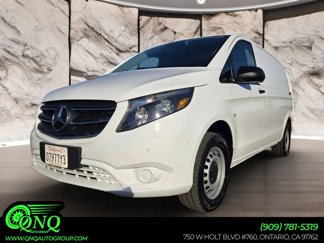 Used 2023 Mercedes-Benz Metris image 1