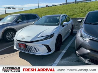 Certified 2025 Toyota Camry Hybrid image 1