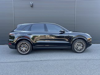 Certified 2021 Porsche Cayenne w/ Premium Package image 1