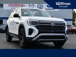 New 2025 Volkswagen Atlas Peak Edition SE image 1