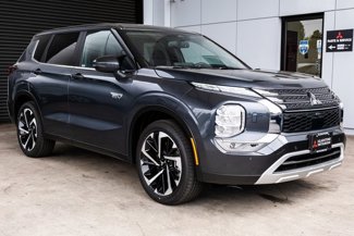 New 2025 Mitsubishi Outlander SE image 1