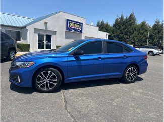 Used 2024 Volkswagen Jetta Sport image 1