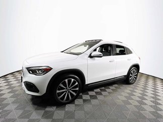 Used 2021 Mercedes-Benz GLA 250 4MATIC image 1