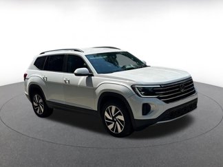 Used 2024 Volkswagen Atlas SE image 1
