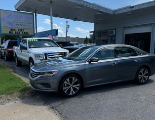 Used 2021 Volkswagen Passat 2.0T SE image 1
