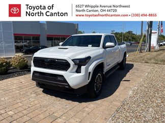 New 2025 Toyota Tacoma TRD Sport image 1