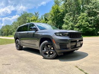 New 2025 Jeep Grand Cherokee L Altitude image 1