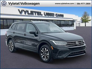 Used 2024 Volkswagen Tiguan S image 1