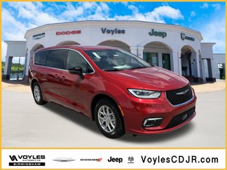 New 2025 Chrysler Pacifica Select image 1