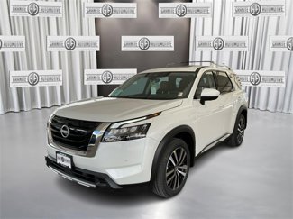 New 2025 Nissan Pathfinder Platinum image 1