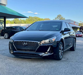 Used 2020 Hyundai Elantra GT image 1