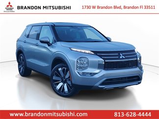 New 2025 Mitsubishi Outlander SE image 1