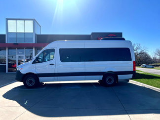 Used 2025 Mercedes-Benz Sprinter 2500 image 1