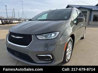 Used 2022 Chrysler Pacifica Touring-L image 1