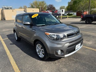 Used 2018 Kia Soul + image 1