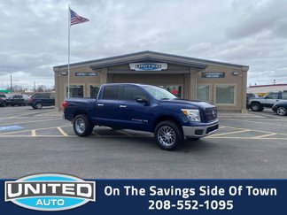 Used 2019 Nissan Titan SV image 1