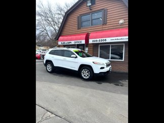 Used 2016 Jeep Cherokee Latitude w/ Comfort/Convenience Group image 1