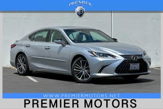 Used 2023 Lexus ES 300h w/ Premium Package image 1