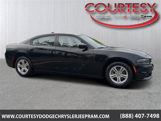 Certified 2023 Dodge Charger SXT image 1