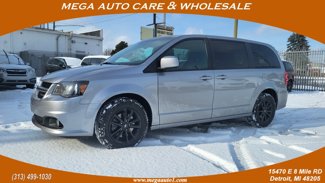 Used 2020 Dodge Grand Caravan GT image 1