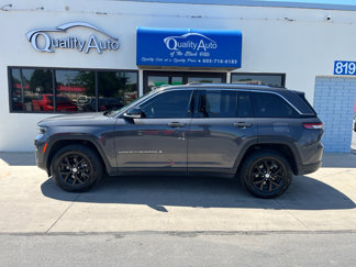 Used 2023 Jeep Grand Cherokee Limited image 1