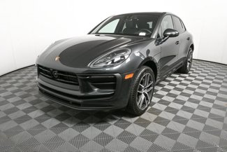 Used 2025 Porsche Macan image 1