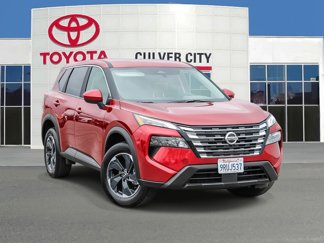 Used 2025 Nissan Rogue SV image 1