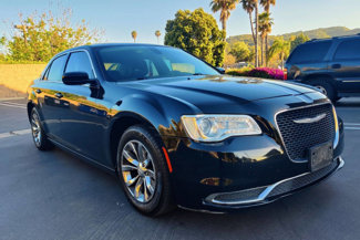 Used 2015 Chrysler 300 Limited image 1