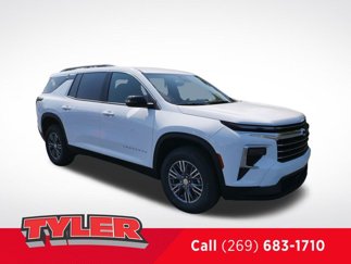 New 2026 Chevrolet Traverse LT w/ LPO, Floor Liner Package image 1