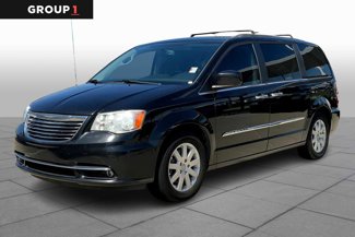 Used 2015 Chrysler Town & Country Touring w/ Driver Convenience Group image 1